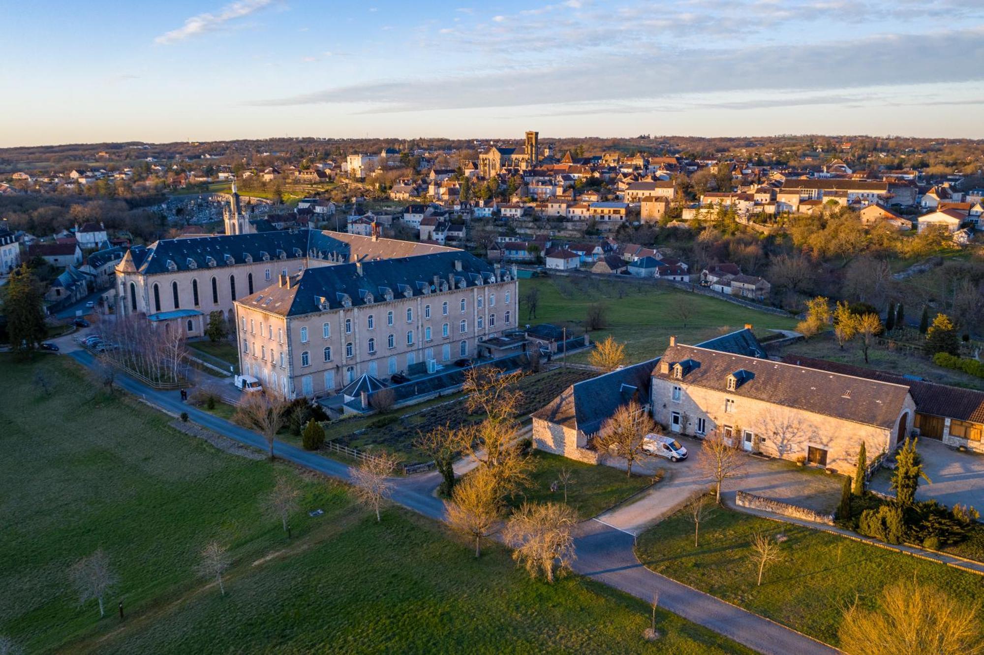 Le Grand Couvent De Gramat Hotell Exteriör bild